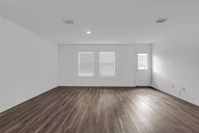 1105 Wildflower Street, Ennis, TX 75119 - Photo 8