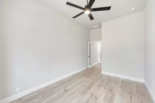 1017 River Oaks Dr, Godley, TX 76044 - Photo 8