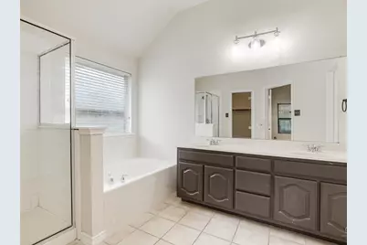 12079 Kingsville Drive, Frisco, TX 75035 - Photo 20