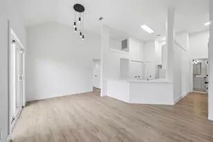 2230 Arbor Creek Dr, Carrollton, TX 75010 - Photo 14