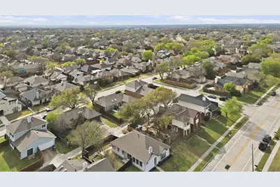 2230 Arbor Creek Drive, Carrollton, TX 75010 - Photo 10