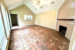 13357 Kit Ln, Dallas, TX 75240 - Photo 2