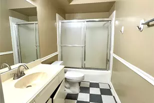 13357 Kit Ln, Dallas, TX 75240 - Photo 16