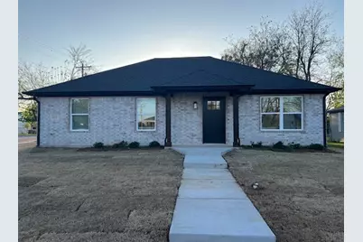 201 N Pecan Street, Whitesboro, TX 76273 - Photo 1