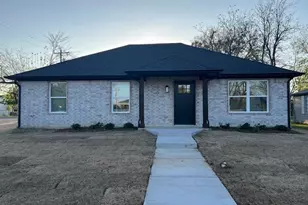 201 N Pecan St, Whitesboro, TX 76273 - Photo 1