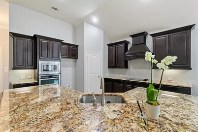 909 Auburn Court, Savannah, TX 76227 - Photo 12