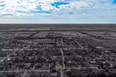 215 N 4th Street, Celeste, TX 75423 - Photo 2