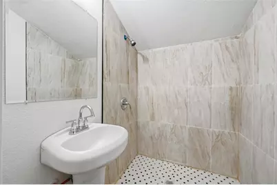 1010 Clarice Street, Grand Prairie, TX 75051 - Photo 8