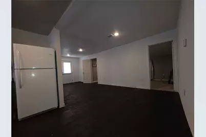 409 E Houston Street, Mexia, TX 76667 - Photo 6