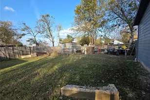 409 E Houston St, Mexia, TX 76667 - Photo 30