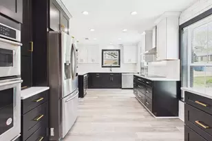 1010 Bel Air Dr, Athens, TX 75751 - Photo 10