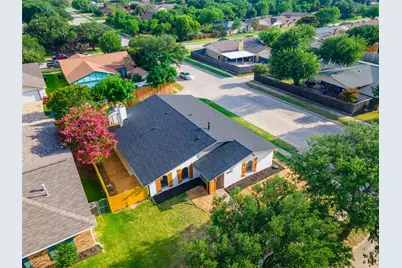 5000 Brandenburg Lane, The Colony, TX 75056 - Photo 2