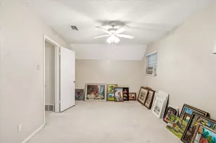 2004 Valley Ln, Arlington, TX 76013 - Photo 20