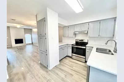 2403 Kingsford Court, Arlington, TX 76017 - Photo 6