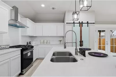 2612 Mission, Fort Worth, TX 76109 - Photo 8