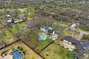 111 Hillside Dr E, Burleson, TX 76028 - Photo 28