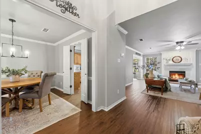 111 Hillside Drive E, Burleson, TX 76028 - Photo 4