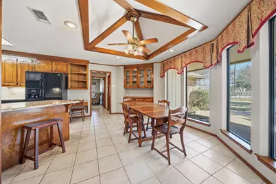 10017 Lost Oak Ridge Drive, Woodway, TX 76712 - Photo 10