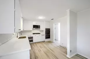 419 Allen Dr, Justin, TX 76247 - Photo 8