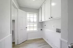 419 Allen Dr, Justin, TX 76247 - Photo 22