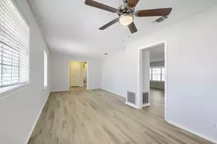 419 Allen Dr, Justin, TX 76247 - Photo 14