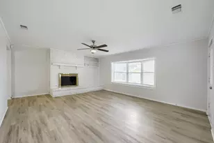 419 Allen Dr, Justin, TX 76247 - Photo 4