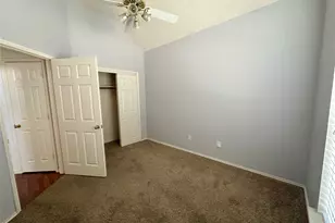 4938 Water Oak Dr, Grand Prairie, TX 75052 - Photo 14