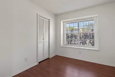 116 Kings Row, Garland, TX 75043 - Photo 8