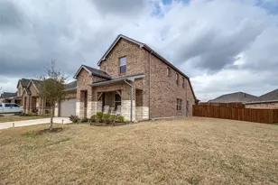 2813 Acadia Dr, Corinth, TX 76210 - Photo 2