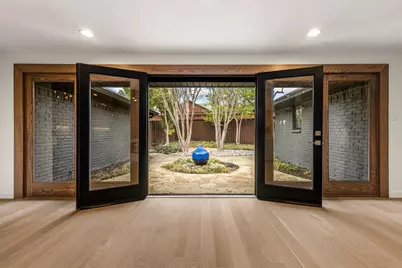 8825 Vista Oaks Circle, Dallas, TX 75243 - Photo 4