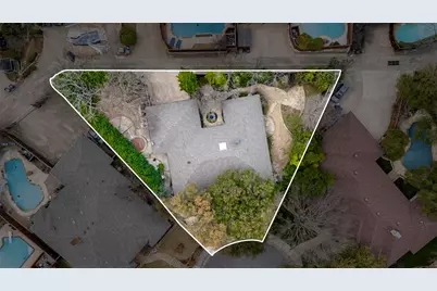 8825 Vista Oaks Circle, Dallas, TX 75243 - Photo 40