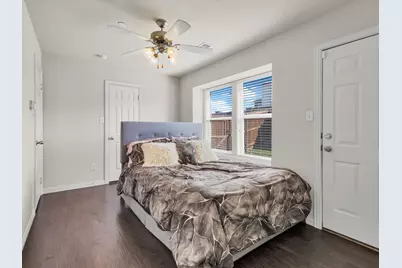 2700 Club Ridge Drive #34, Lewisville, TX 75067 - Photo 2