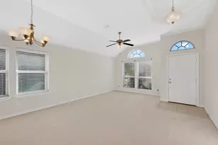 1605 Weeping Willow Ln, Arlington, TX 76002 - Photo 6