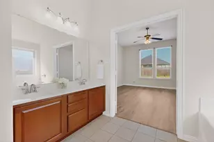 1605 Weeping Willow Ln, Arlington, TX 76002 - Photo 20