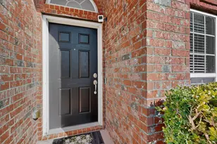 1605 Weeping Willow Ln, Arlington, TX 76002 - Photo 4