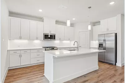 12895 Red Hawk Drive #19, Farmers Branch, TX 75234 - Photo 10