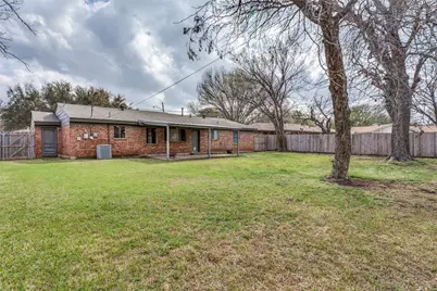 5828 Wales Avenue, Fort Worth, TX 76133 - Photo 24