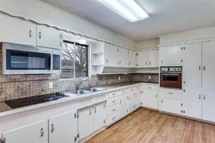 5828 Wales Ave, Fort Worth, TX 76133 - Photo 12