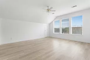 8604 Secret Forest Dr, Dallas, TX 75249 - Photo 28