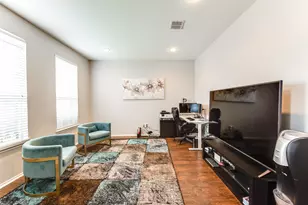 1425 Gatlinburg Cir, DeSoto, TX 75115 - Photo 10