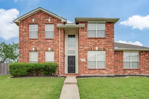 1425 Gatlinburg Cir, DeSoto, TX 75115 - Photo 1