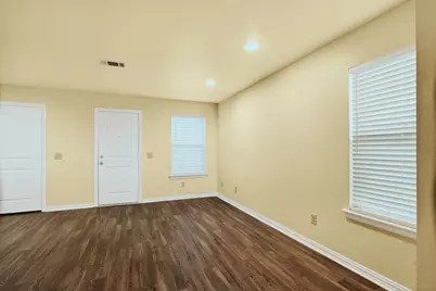 1716 S Waco Street, Van Alstyne, TX 75495 - Photo 6