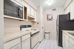 8109 Skillman St, Dallas, TX 75231 - Photo 6