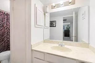 8109 Skillman St, Dallas, TX 75231 - Photo 8