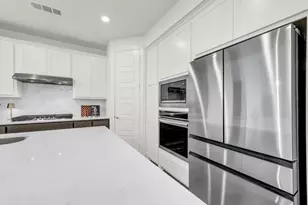 913 Gilbreath Ave, Crowley, TX 76036 - Photo 10