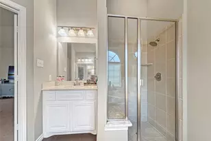 904 Regal Bluff Ln, DeSoto, TX 75115 - Photo 18