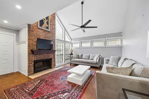 18240 Midway Rd, Dallas, TX 75287 - Photo 4