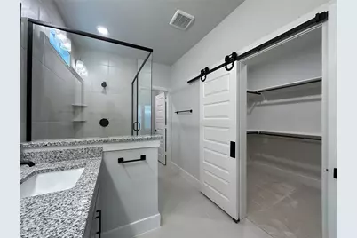 564 Mission Trail #B4, Arlington, TX 76010 - Photo 16