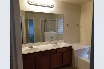 4704 Fox Meadows Lane, Mansfield, TX 76063 - Photo 6