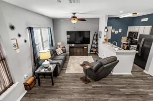 1125 Kathy Ln, Lewisville, TX 75067 - Photo 8